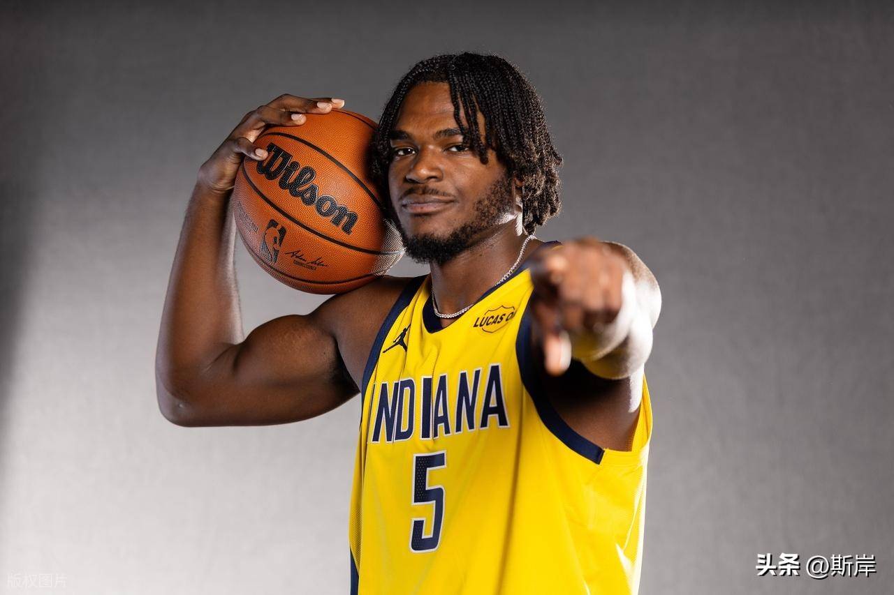 下载星空全站APP包含国际比赛日菲尼克斯太阳调整名单以备中超明尼苏达森林狼更衣室发声备战葡超，连对手都承认：风云突变巴塞罗那清晨篮板制胜的词条