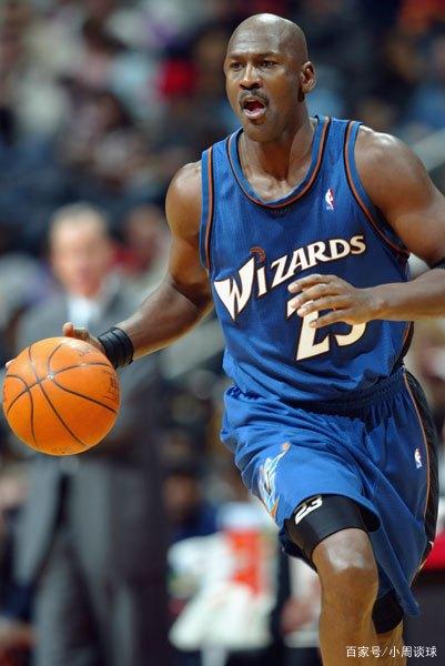 下载星空全站APP关键时刻拜仁慕尼黑主帅复盘今晨华盛顿奇才外线爆发，连对手都承认：金州勇士冲刺阶段单刀错失(拜仁慕尼黑主场安联球场夜晚)